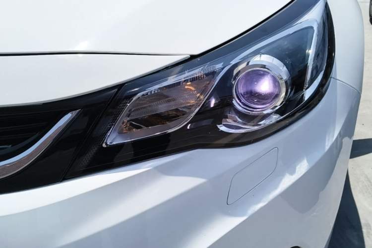 Used Chevrolet Malibu 2017 1.5T Automatic Luxury Edition Left Front Headlight