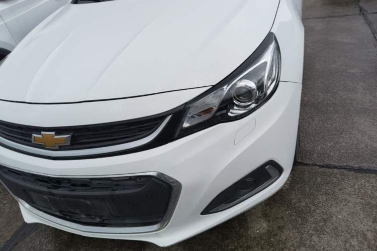 Used Chevrolet Malibu 2017 1.5T Automatic Luxury Edition Left Front Headlight