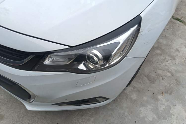 Used Chevrolet Malibu 2017 1.5T Automatic Luxury Edition Left Front Headlight