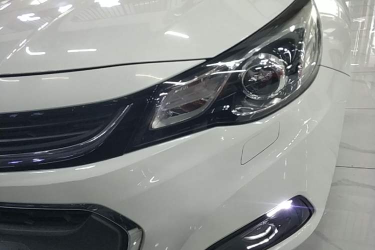 Used Chevrolet Malibu 2017 1.5T Automatic Luxury Edition Left Front Headlight