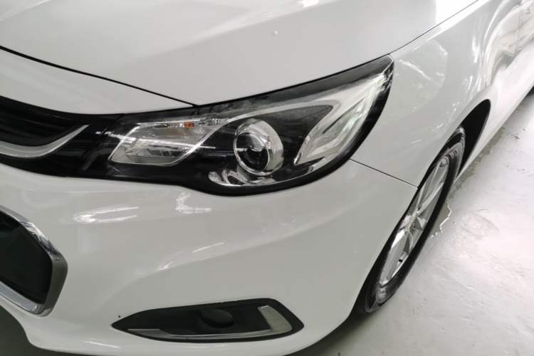 Used Chevrolet Malibu 2017 1.5T Automatic Comfort Edition Left Front Headlight