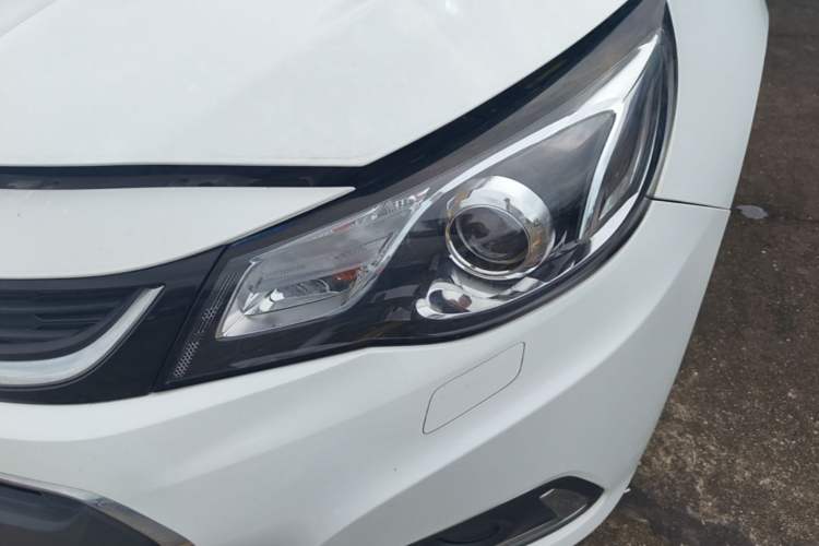 Used Chevrolet Malibu 2017 1.5T Automatic Luxury Edition Left Front Headlight
