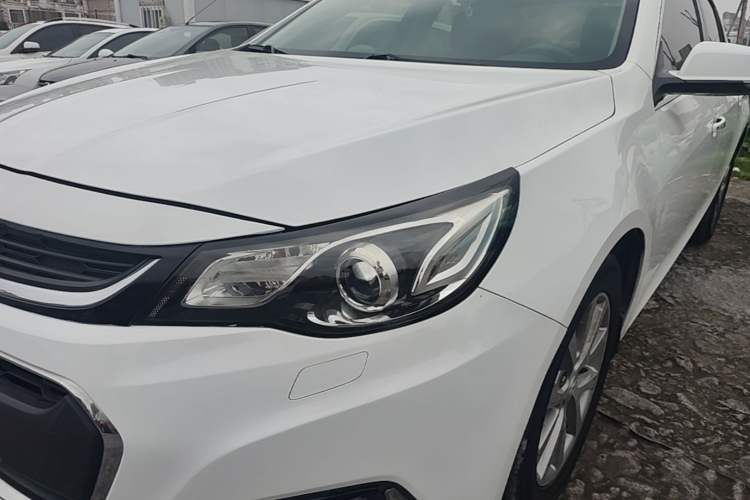 Used Chevrolet Malibu 2017 1.5T Automatic Luxury Edition Left Front Headlight