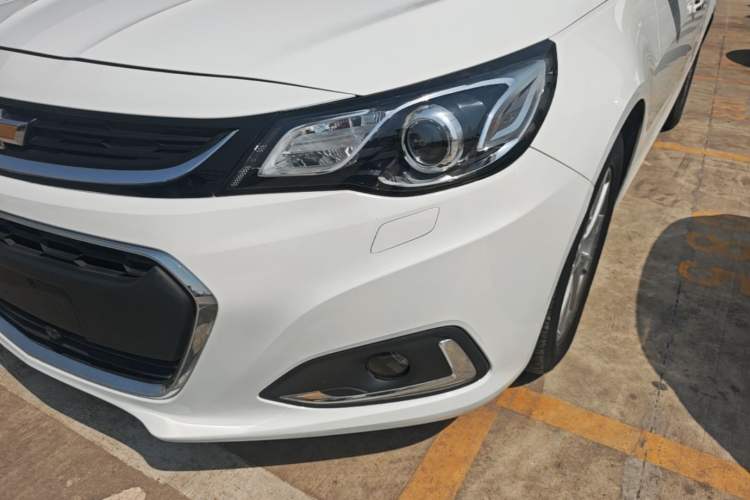 Used Chevrolet Malibu 2017 1.5T Automatic Luxury Edition Left Front Headlight