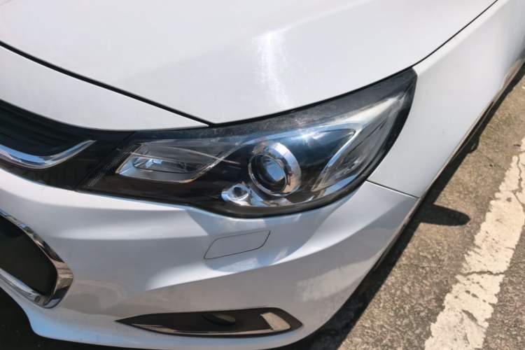 Used Chevrolet Malibu 2017 1.5T Automatic Luxury Edition Left Front Headlight