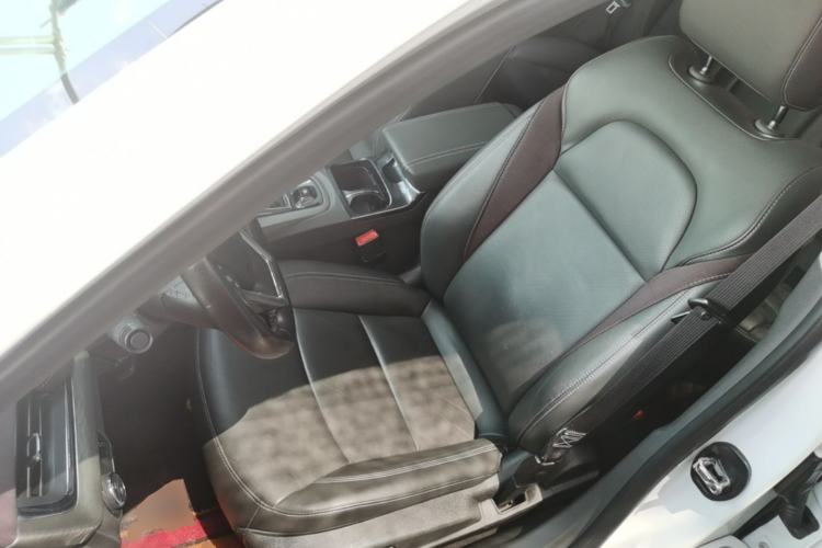 Used Chevrolet Malibu 2017 1.5T Automatic Luxury Edition Left Front Seat