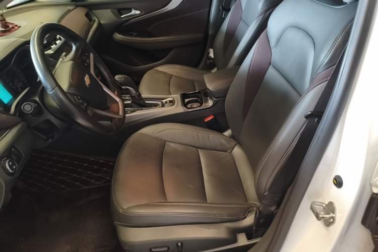 Used Chevrolet Malibu 2017 1.5T Automatic Luxury Edition Left Front Seat