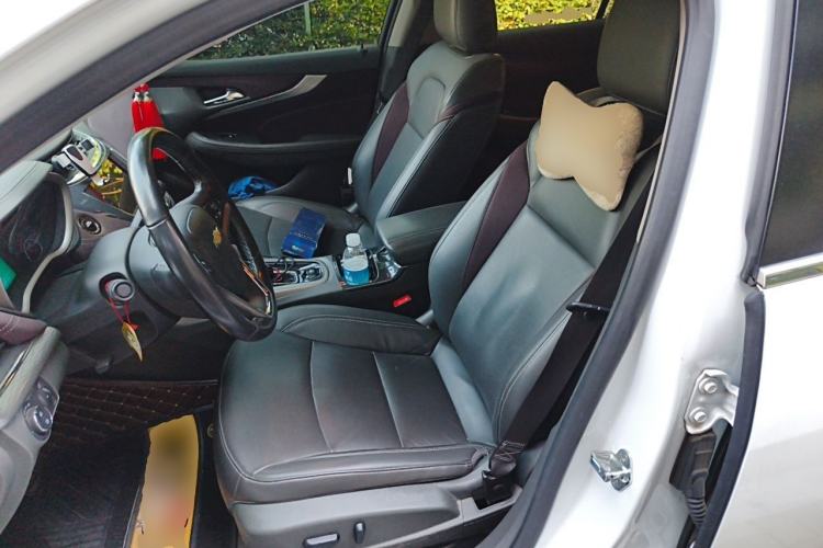 Used Chevrolet Malibu 2017 1.5T Automatic Luxury Edition Left Front Seat