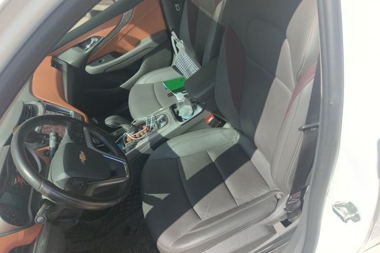 Used Chevrolet Malibu 2017 1.5T Automatic Luxury Edition Left Front Seat
