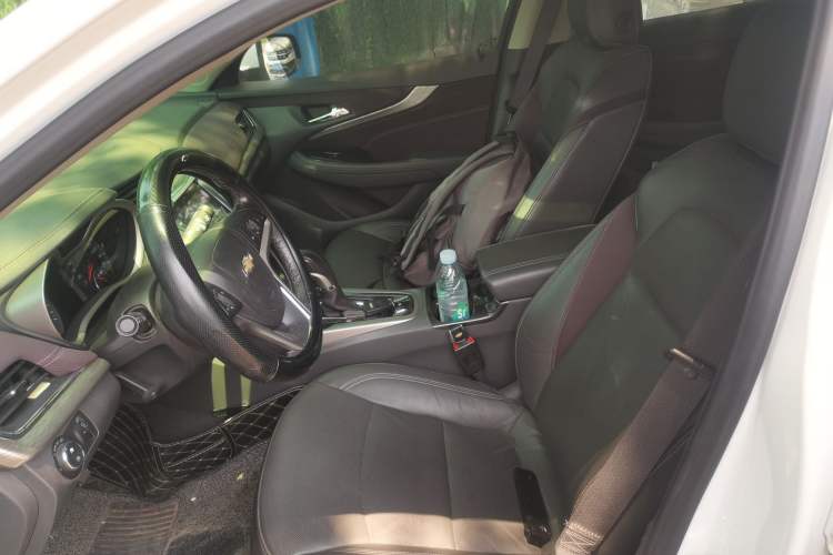 Used Chevrolet Malibu 2017 1.5T Automatic Luxury Edition Left Front Seat