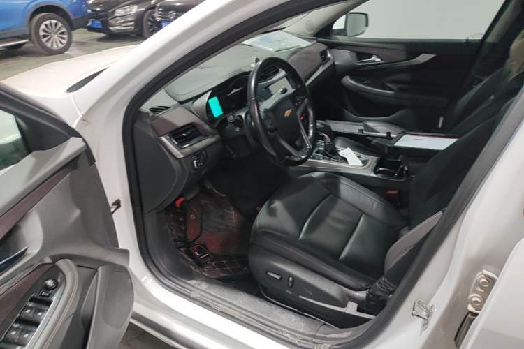 Used Chevrolet Malibu 2017 1.5T Automatic Luxury Edition Left Front Seat