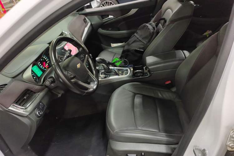 Used Chevrolet Malibu 2017 1.5T Automatic Luxury Edition Left Front Seat