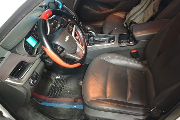 Used Chevrolet Malibu 2017 1.5T Automatic Luxury Edition Left Front Seat