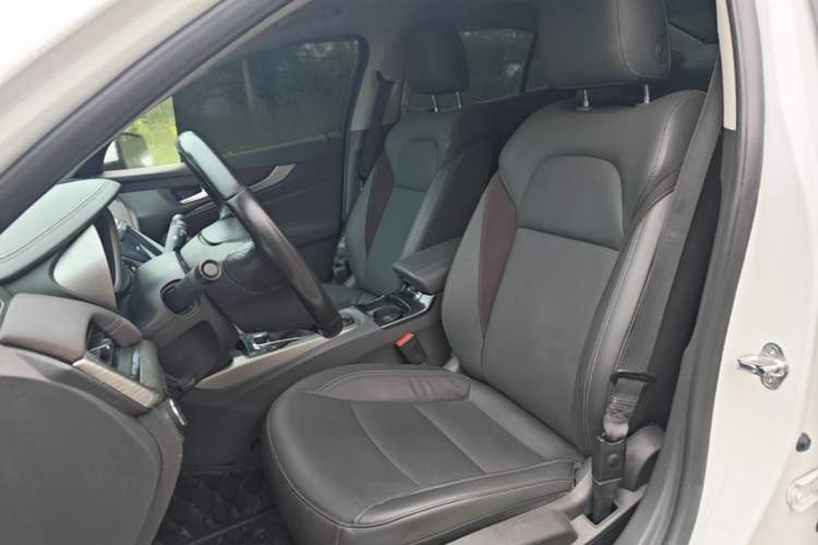 Used Chevrolet Malibu 2017 1.5T Automatic Luxury Edition Left Front Seat