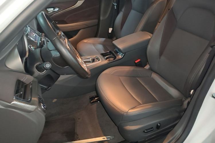 Used Chevrolet Malibu 2017 1.5T Automatic Luxury Edition Left Front Seat
