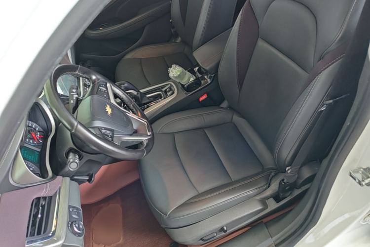 Used Chevrolet Malibu 2017 1.5T Automatic Luxury Edition Left Front Seat