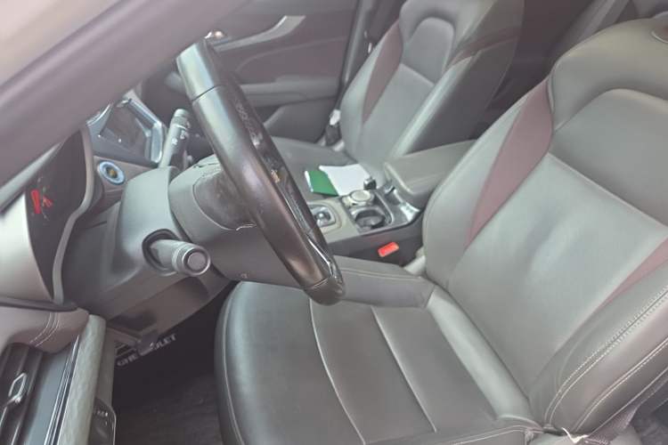 Used Chevrolet Malibu 2017 1.5T Automatic Luxury Edition Left Front Seat