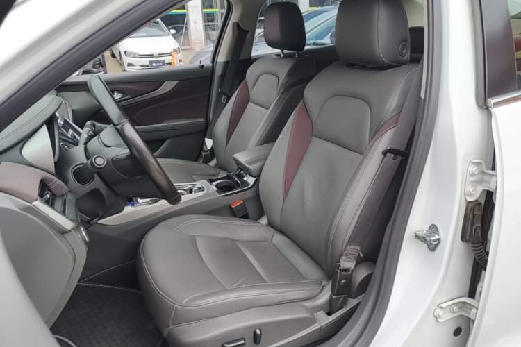 Used Chevrolet Malibu 2017 1.5T Automatic Luxury Edition Left Front Seat