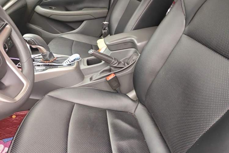 Used Chevrolet Malibu 2017 1.5T Automatic Comfort Edition Left Front Seat