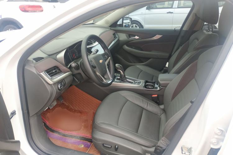 Used Chevrolet Malibu 2017 1.5T Automatic Luxury Edition Left Front Seat