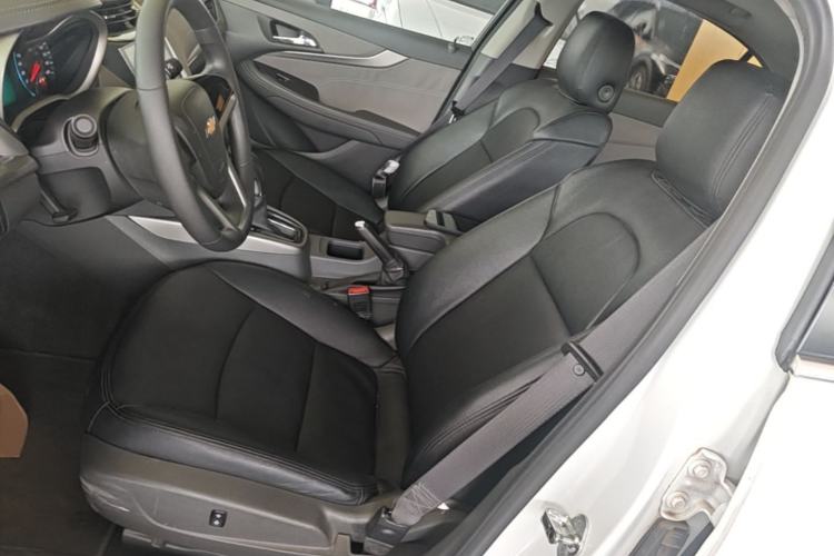 Used Chevrolet Malibu 2017 1.5T Automatic Comfort Edition Left Front Seat
