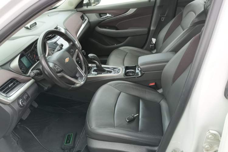 Used Chevrolet Malibu 2017 1.5T Automatic Luxury Edition Left Front Seat