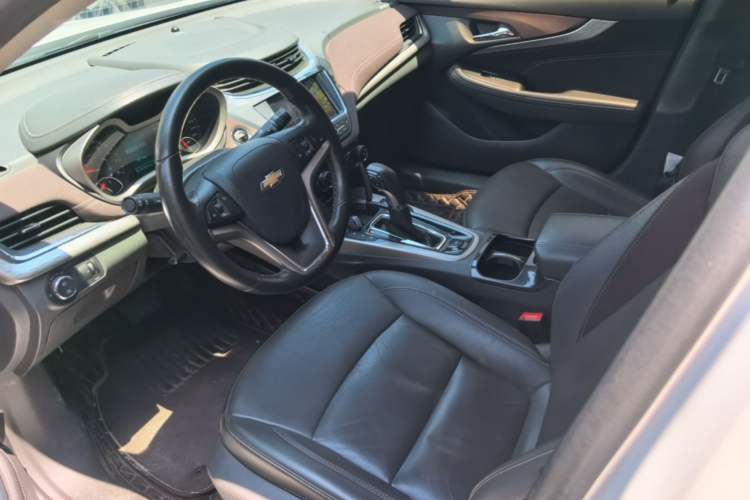Used Chevrolet Malibu 2017 1.5T Automatic Luxury Edition Left Front Seat