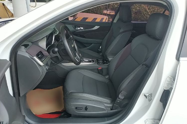 Used Chevrolet Malibu 2017 1.5T Automatic Luxury Edition Left Front Seat