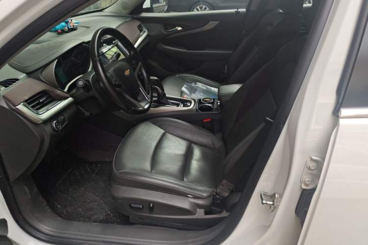 Used Chevrolet Malibu 2017 1.5T Automatic Luxury Edition Left Front Seat