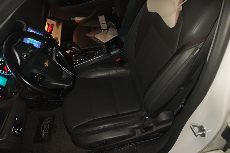 Used Chevrolet Malibu 2017 1.5T Automatic Luxury Edition Left Front Seat