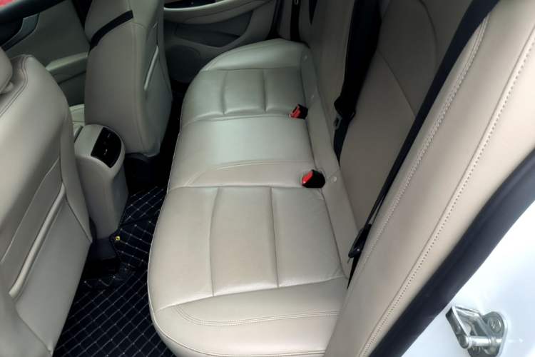Used Chevrolet Malibu 2017 1.5T Automatic Luxury Edition Left Rear Seat