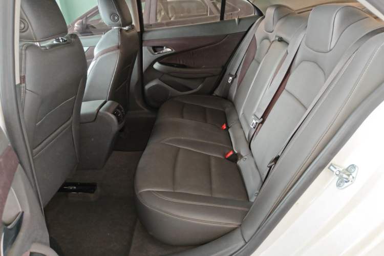 Used Chevrolet Malibu 2017 1.5T Automatic Luxury Edition Left Rear Seat