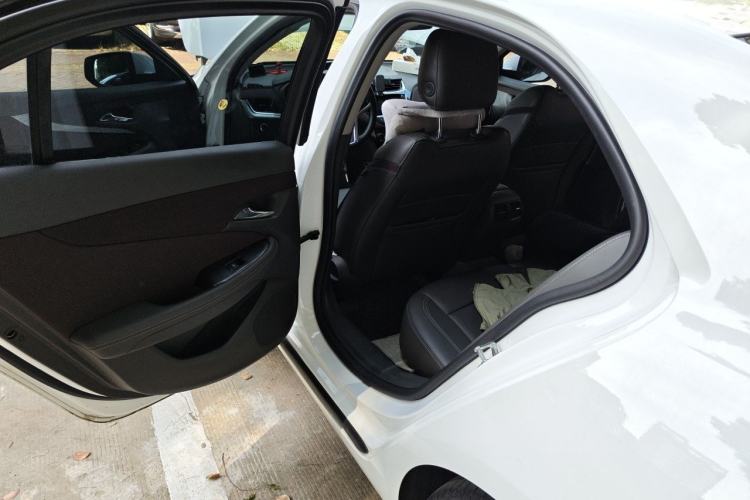 Used Chevrolet Malibu 2017 1.5T Automatic Luxury Edition Left Rear Seat