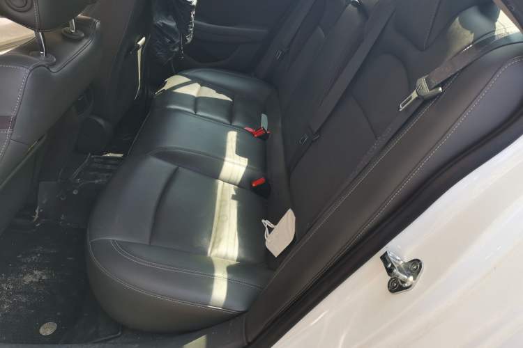 Used Chevrolet Malibu 2017 1.5T Automatic Luxury Edition Left Rear Seat