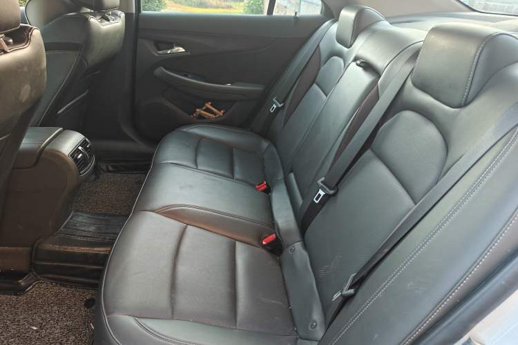 Used Chevrolet Malibu 2017 1.5T Automatic Luxury Edition Left Rear Seat