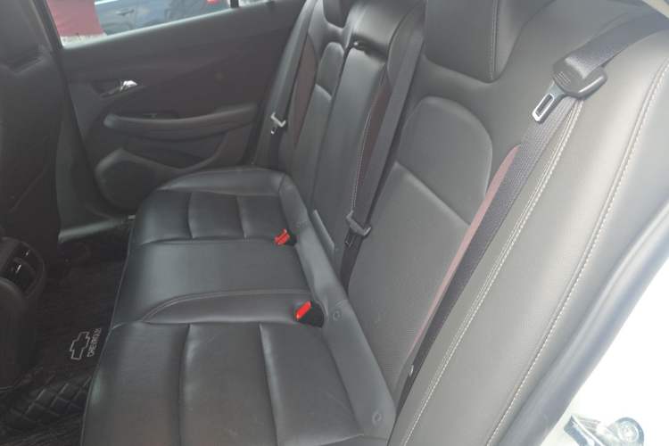 Used Chevrolet Malibu 2017 1.5T Automatic Luxury Edition Left Rear Seat