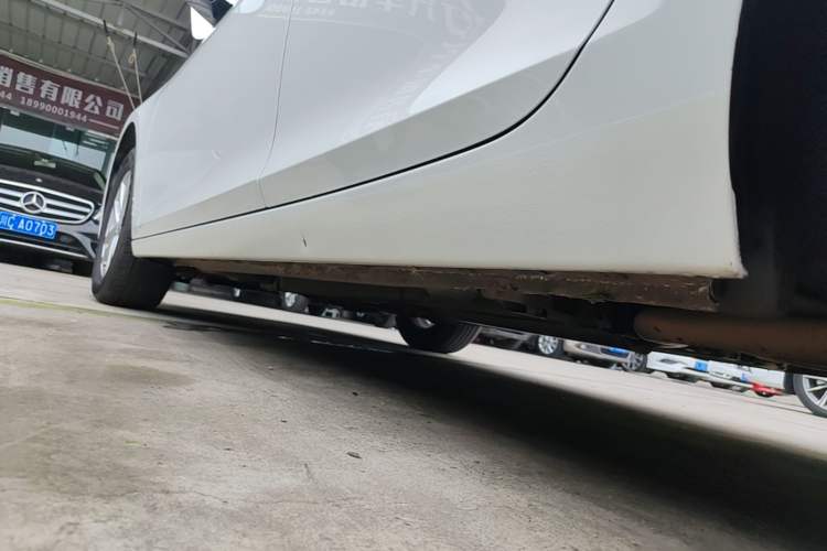 Used Chevrolet Malibu 2017 1.5T Automatic Comfort Edition Left Side Sill