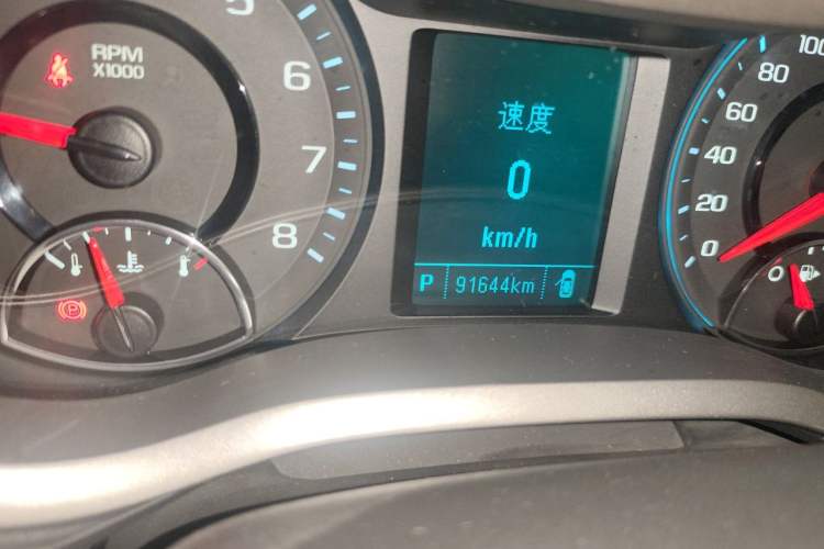 Used Chevrolet Malibu 2017 1.5T Automatic Luxury Edition Odometer Close Up