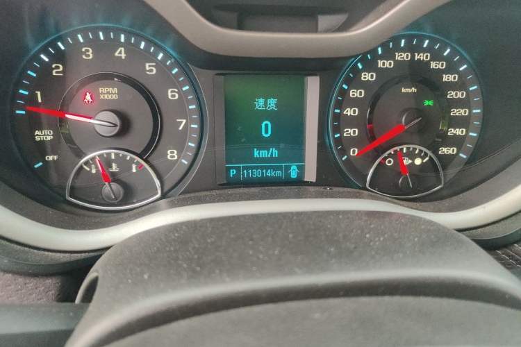 Used Chevrolet Malibu 2017 1.5T Automatic Luxury Edition Odometer Close Up