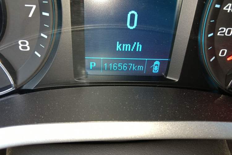 Used Chevrolet Malibu 2017 1.5T Automatic Luxury Edition Odometer Close Up