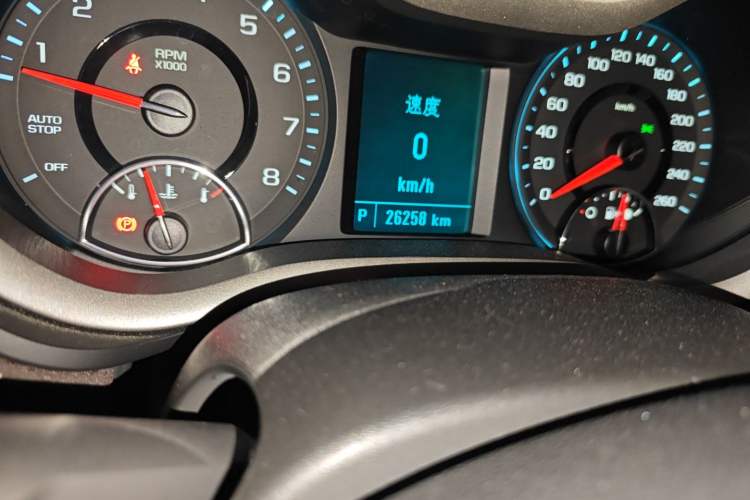 Used Chevrolet Malibu 2017 1.5T Automatic Luxury Edition Odometer Close Up