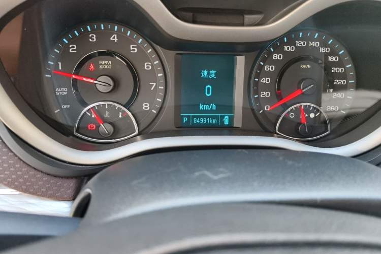 Used Chevrolet Malibu 2017 1.5T Automatic Luxury Edition Odometer Close Up
