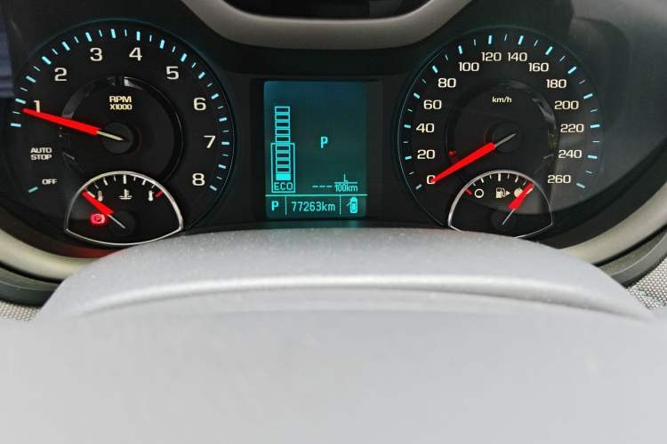 Used Chevrolet Malibu 2017 1.5T Automatic Comfort Edition Odometer Close Up
