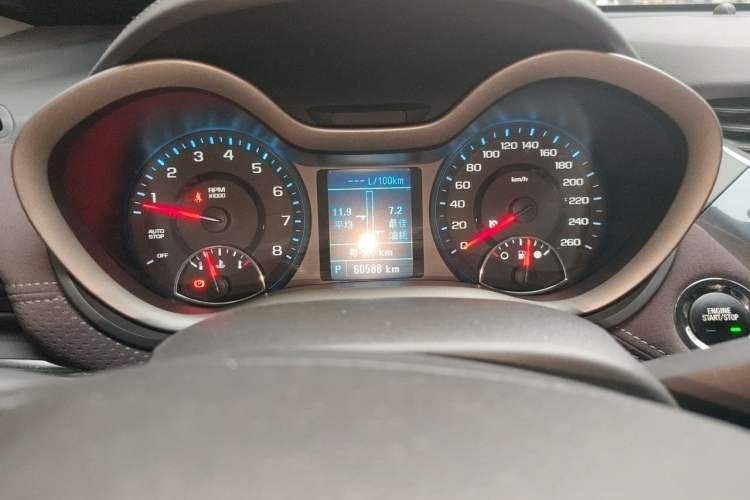 Used Chevrolet Malibu 2017 1.5T Automatic Luxury Edition Odometer Close Up