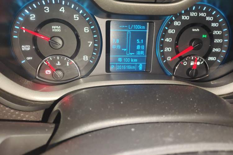 Used Chevrolet Malibu 2017 1.5T Automatic Luxury Edition Odometer Close Up