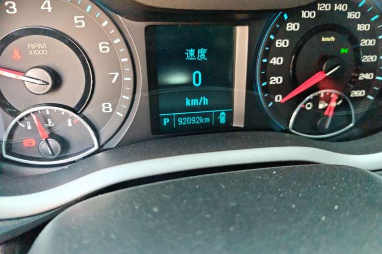 Used Chevrolet Malibu 2017 1.5T Automatic Luxury Edition Odometer Close Up