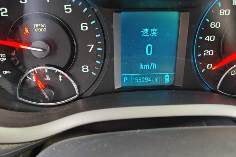 Used Chevrolet Malibu 2017 1.5T Automatic Luxury Edition Odometer Close Up