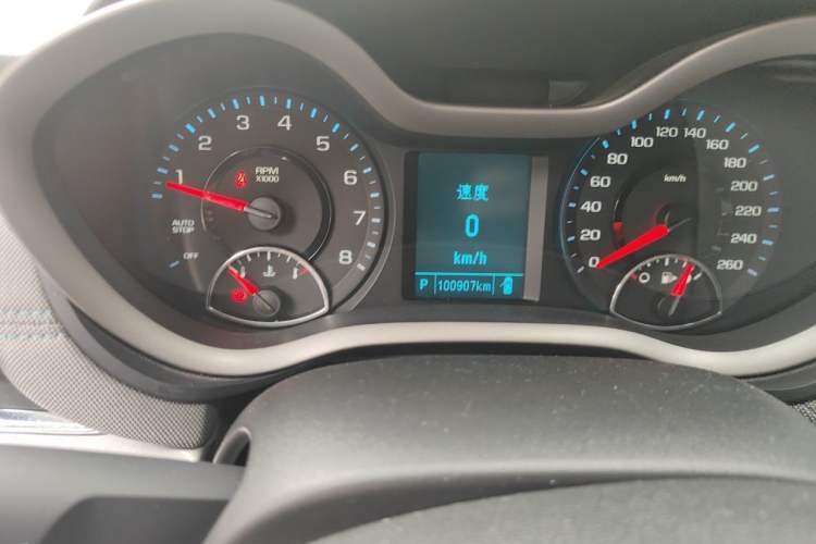 Used Chevrolet Malibu 2017 1.5T Automatic Comfort Edition Odometer Close Up