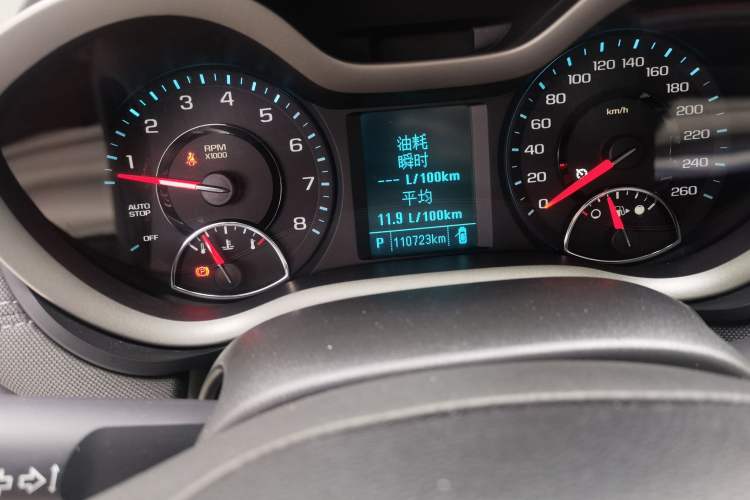 Used Chevrolet Malibu 2017 1.5T Automatic Luxury Edition Odometer Close Up
