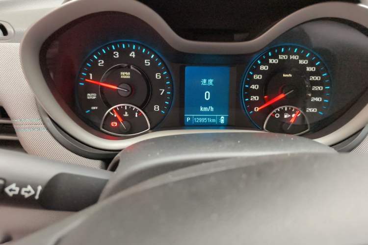 Used Chevrolet Malibu 2017 1.5T Automatic Comfort Edition Odometer Close Up